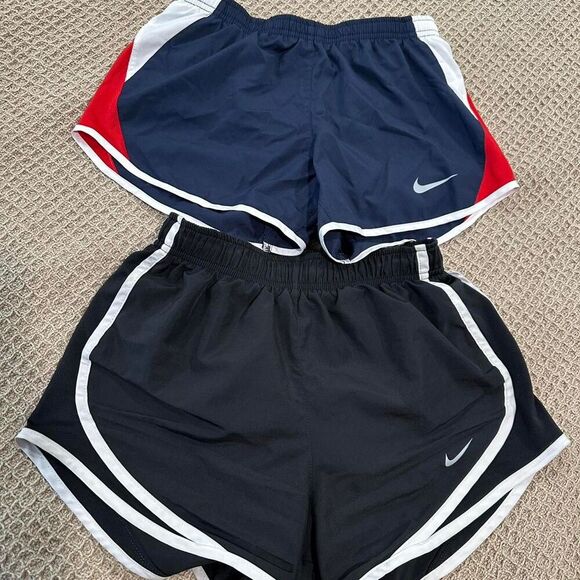 Nike Women's Shorts size XS - Picture 1 of 4